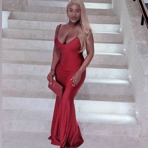 - Walk behind me Dress! Super cute on